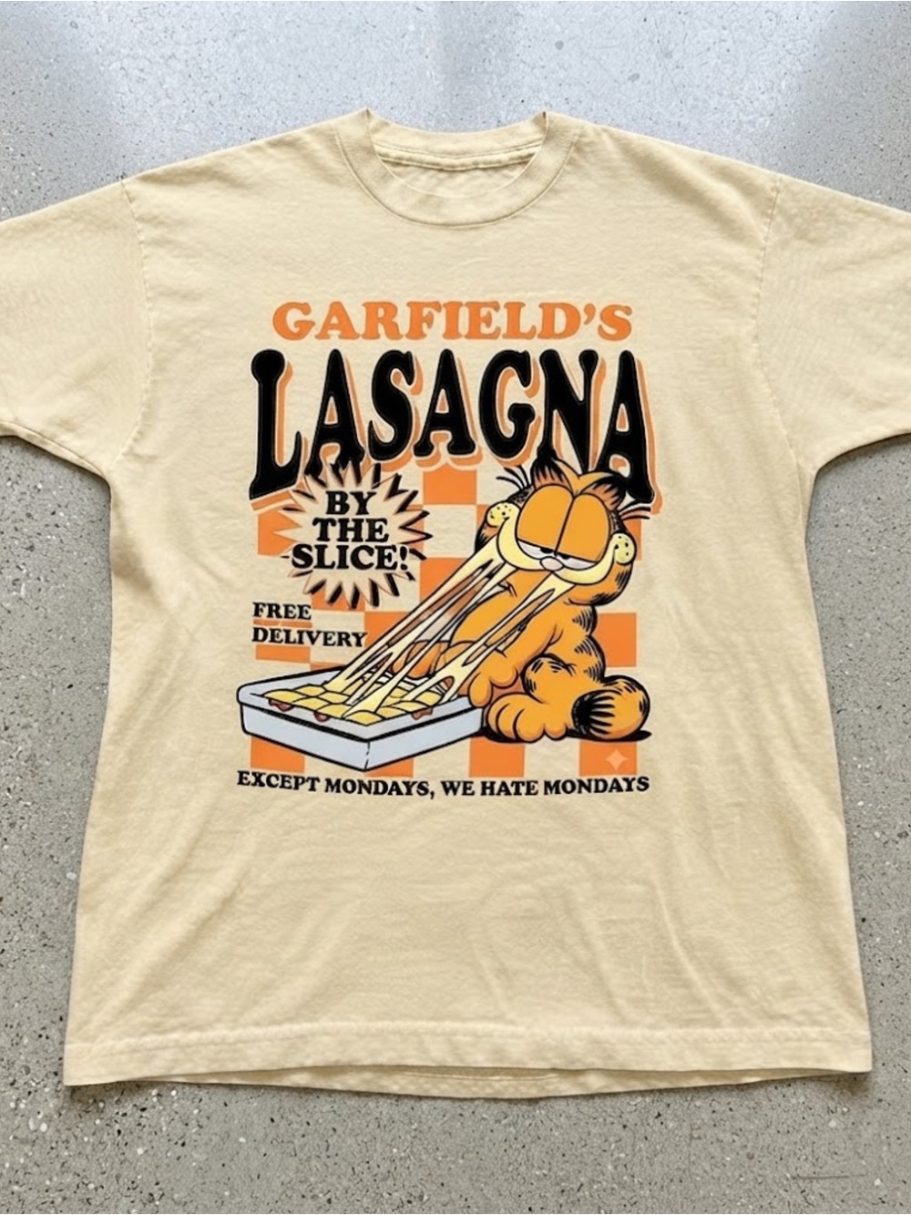 Orange Cat Lasagna Graphic Beige Cotton Gildan T-shirt